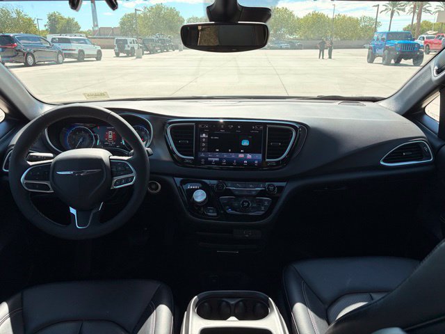 Used 2023 Kia EV6 Wind w/ Wind Technology Package AWD/4WD image 30