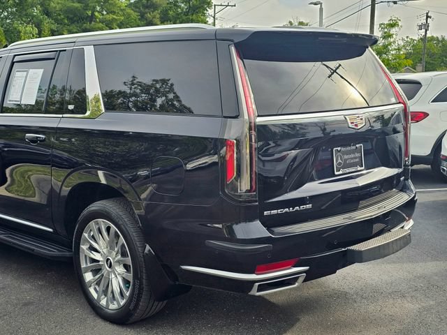 Used 2023 Cadillac Escalade ESV Premium Luxury w/ Performance Package AWD/4WD image 11