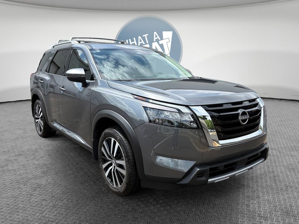 Used 2025 Nissan Pathfinder Platinum w/ Cargo Package FWD image 1