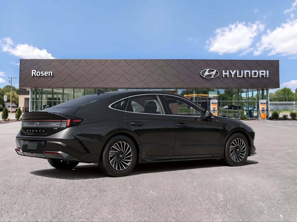 New 2026 Hyundai Sonata Limited FWD image 8
