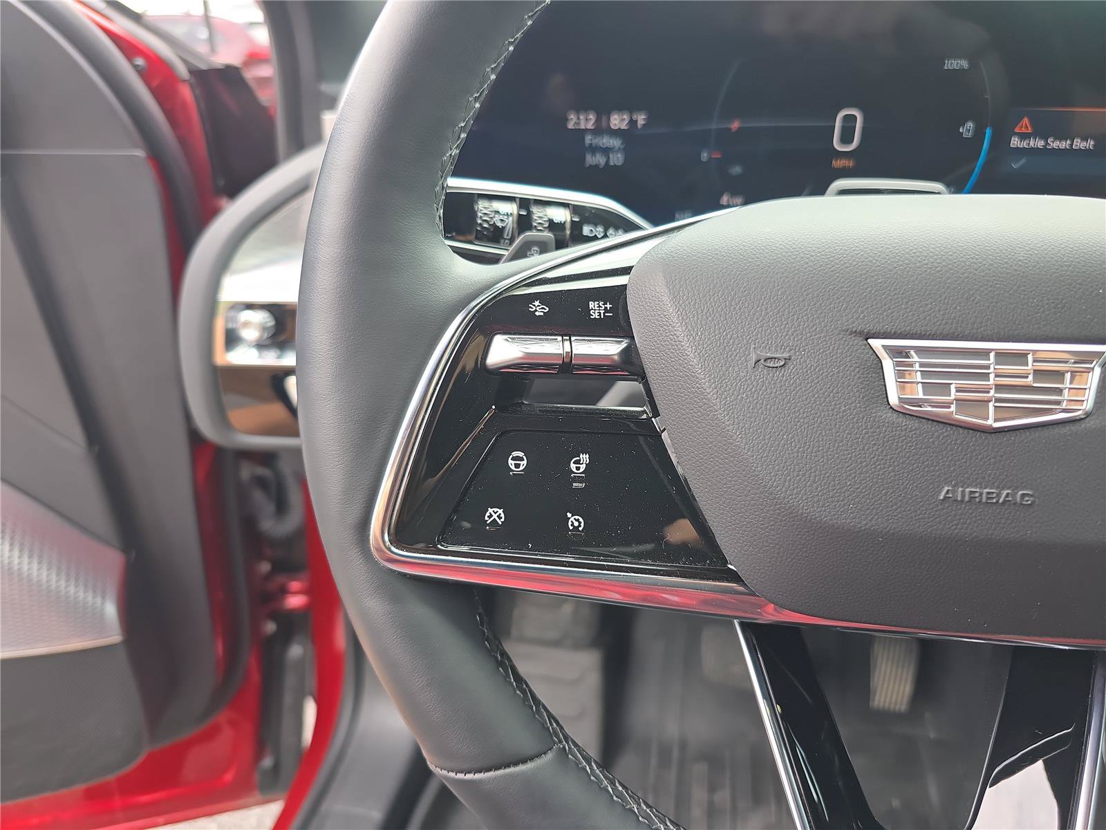 Used 2025 Cadillac Lyriq Luxury w/ LPO, Floor Liner Package AWD/4WD image 30