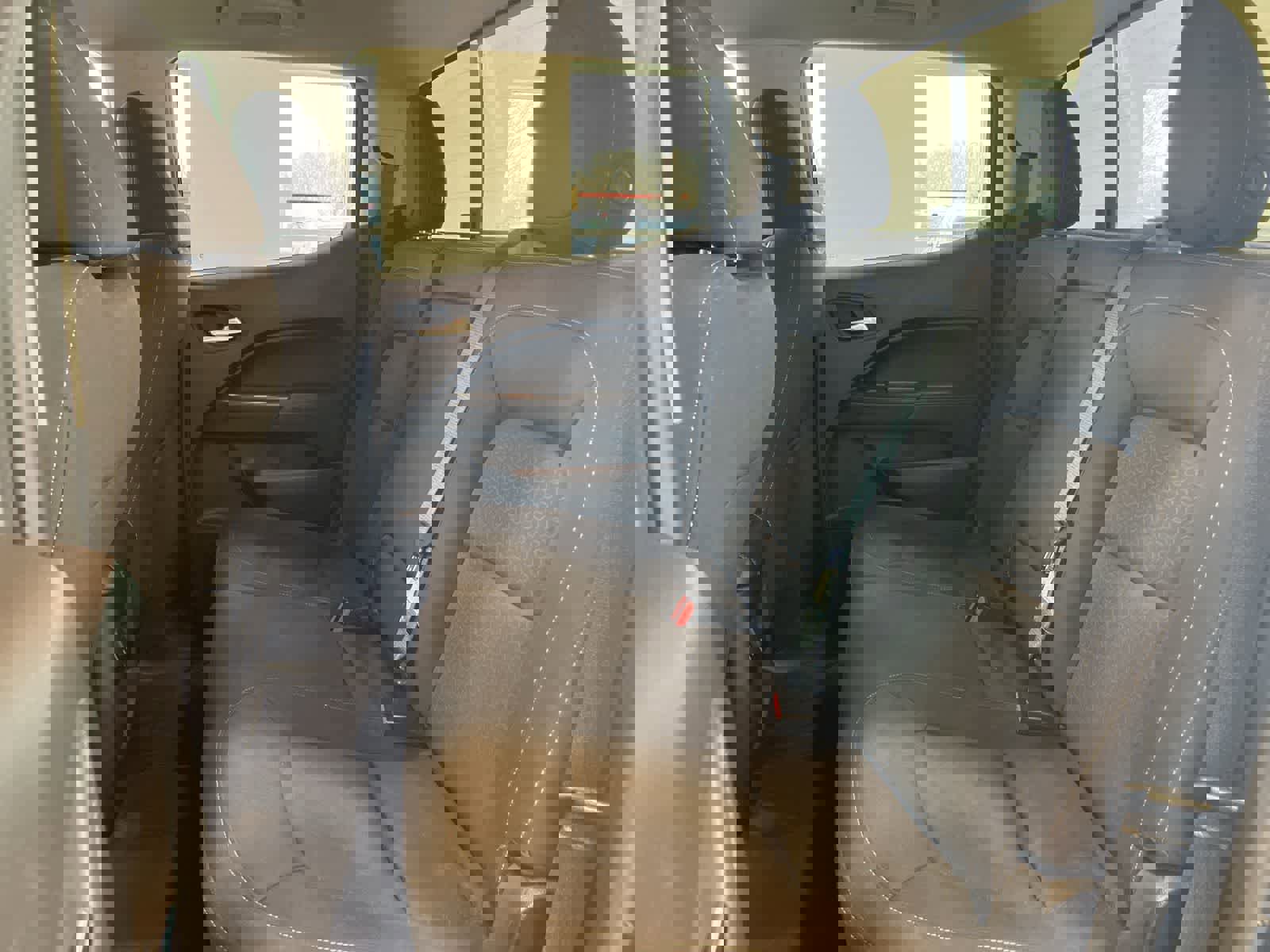 Used 2016 GMC Canyon SLE w/ Nightfall Edition image 23