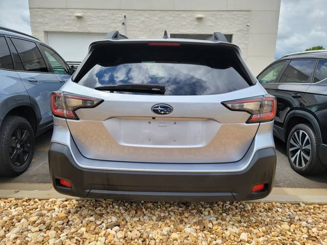 Used 2023 Subaru Outback Premium AWD/4WD image 7