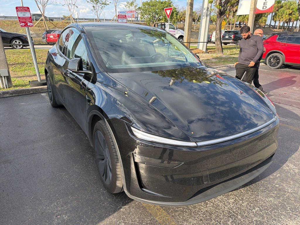 Used 2026 Tesla Model Y Long Range image 3