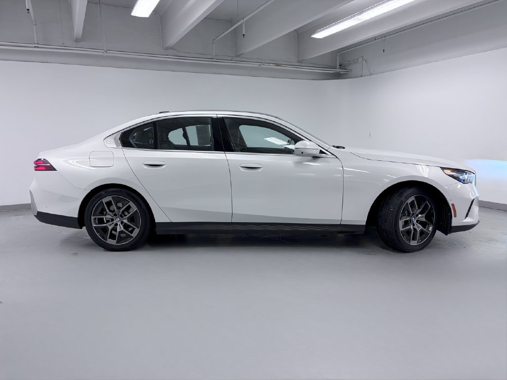 Used 2026 BMW 530i xDrive w/ Executive Package AWD/4WD image 6