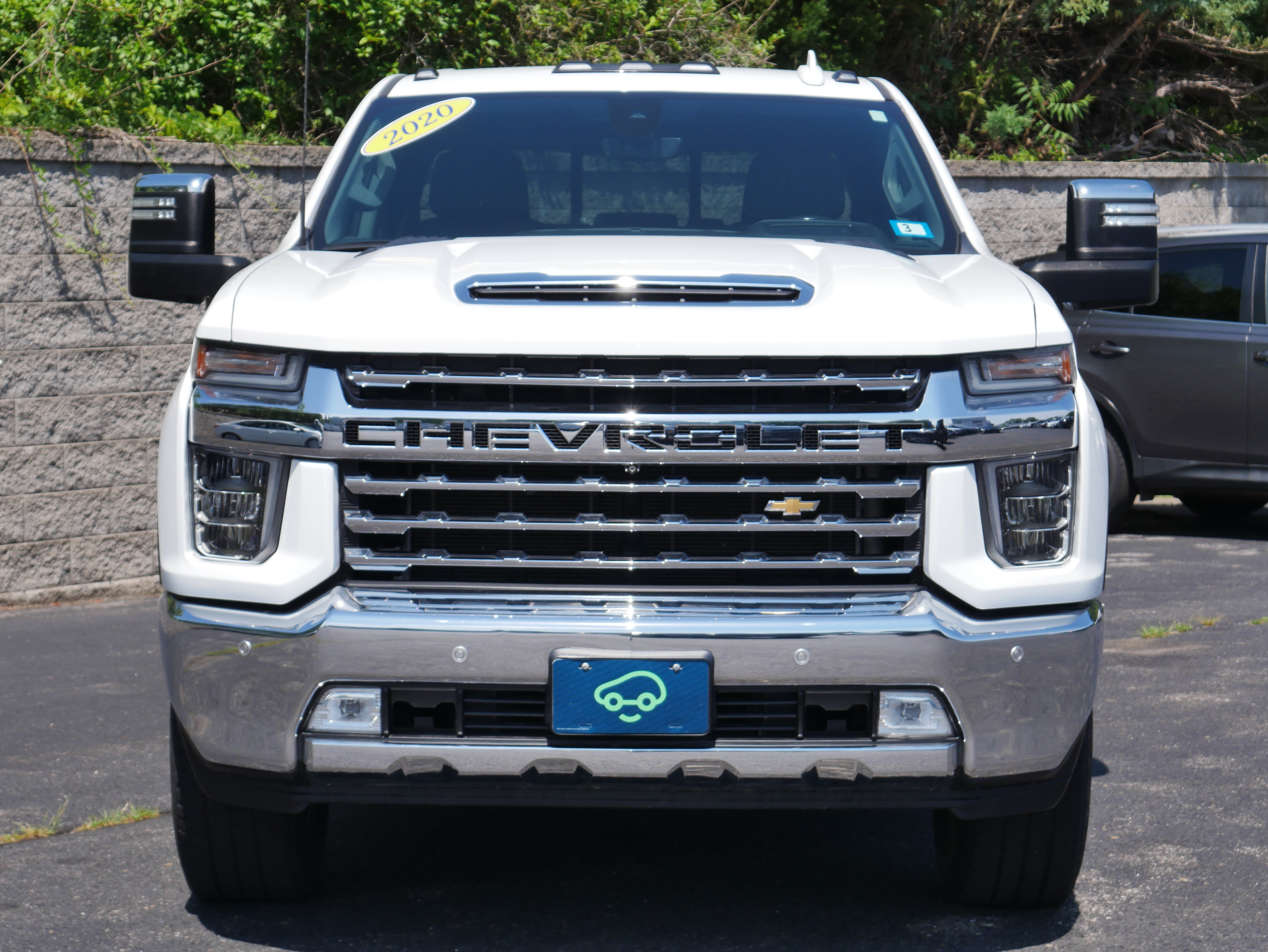 Certified 2020 Chevrolet Silverado 2500 LTZ w/ LTZ Premium Package AWD/4WD image 2
