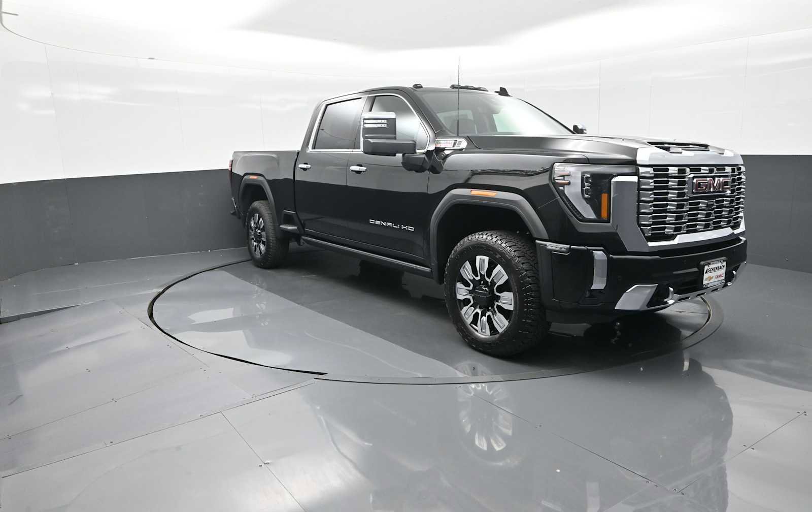 New 2025 GMC Sierra 2500 Denali w/ Technology Package image 2