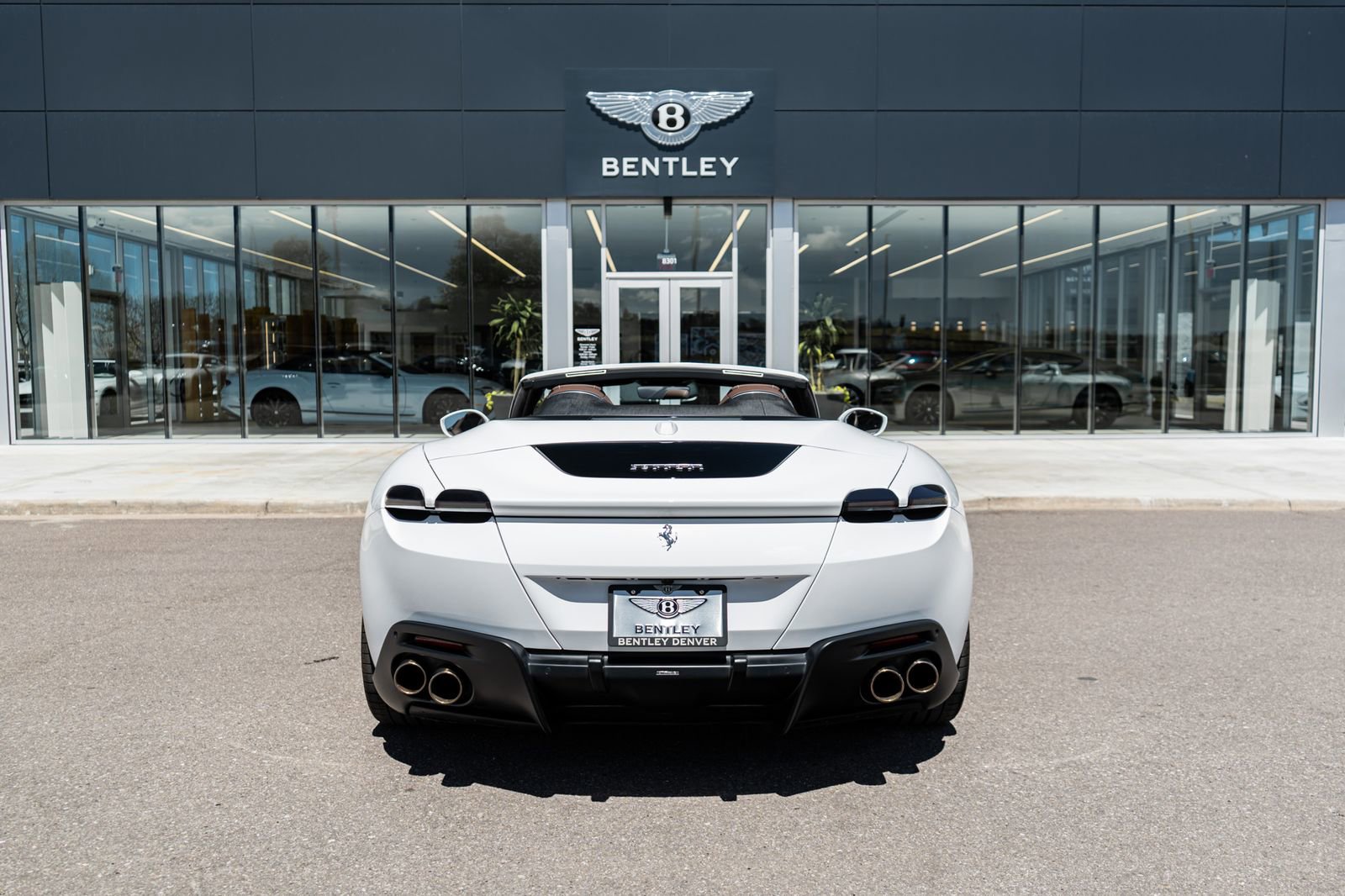 Used 2024 Ferrari Roma Spider RWD image 11