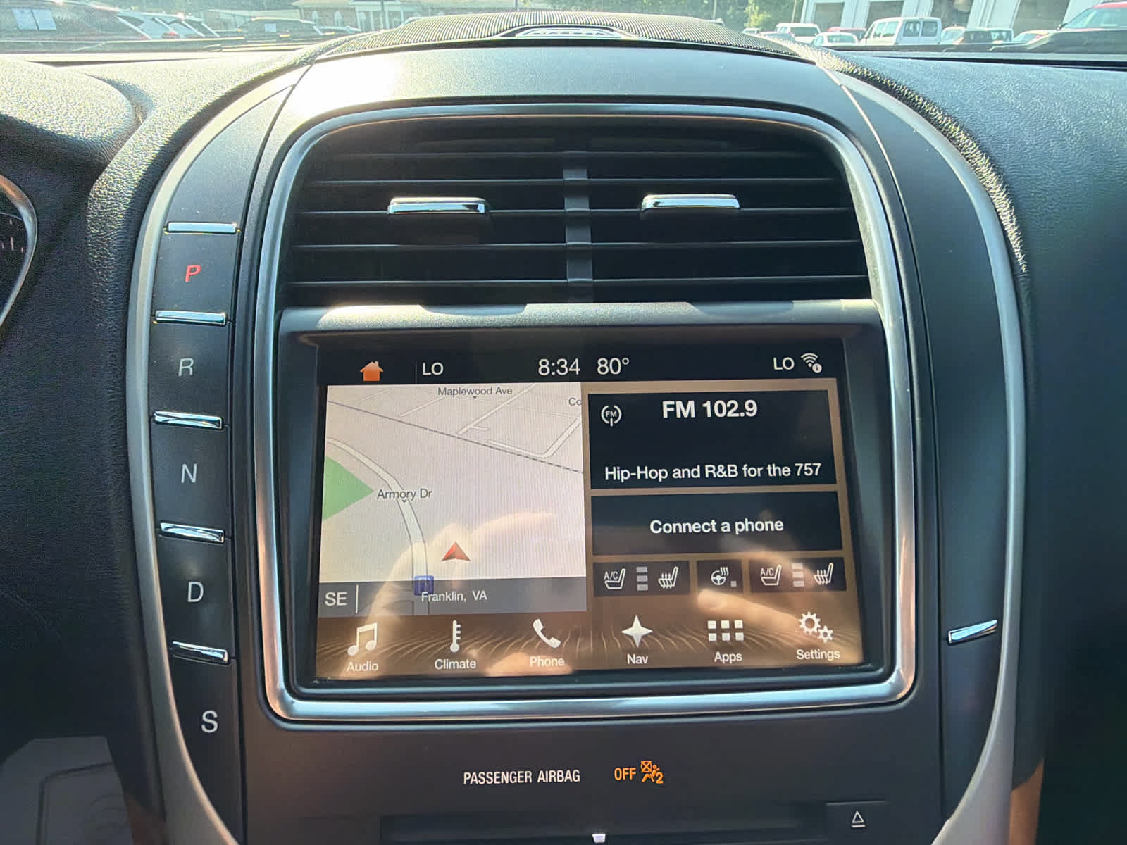 Used 2017 Lincoln MKX Reserve w/ Driver Assistance Package AWD/4WD image 22