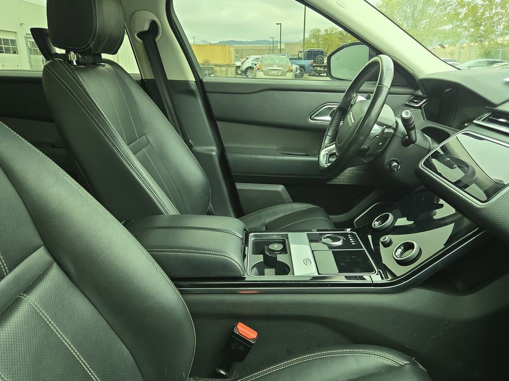 Used 2018 Land Rover Range Rover Velar S AWD/4WD image 5