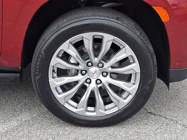 Used 2024 GMC Yukon Denali w/ Denali Reserve Package image 8