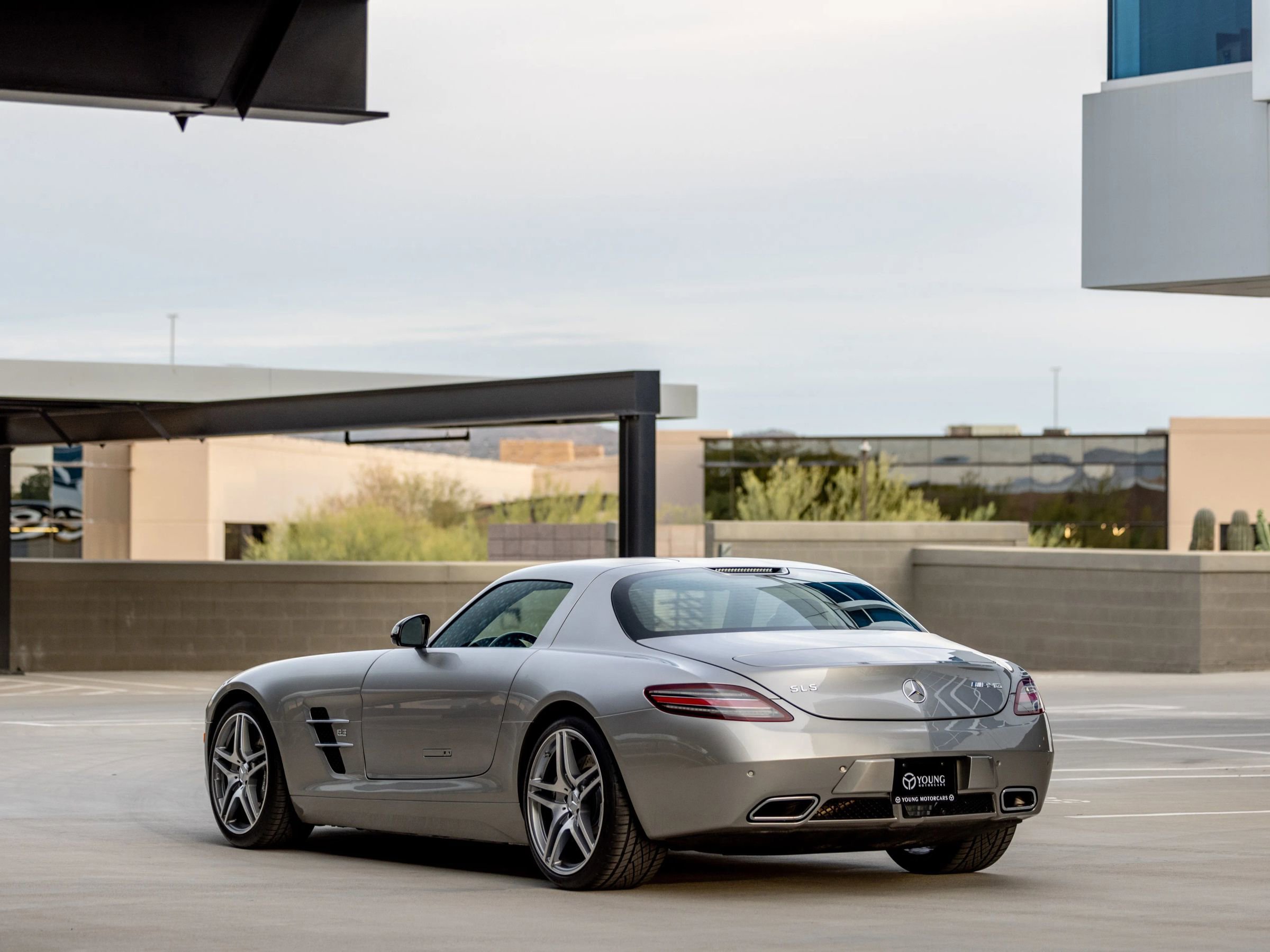 Used 2011 Mercedes-Benz SLS AMG Coupe image 7