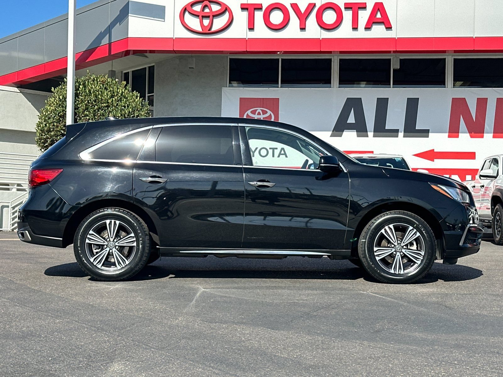 Used 2018 Acura MDX FWD image 6