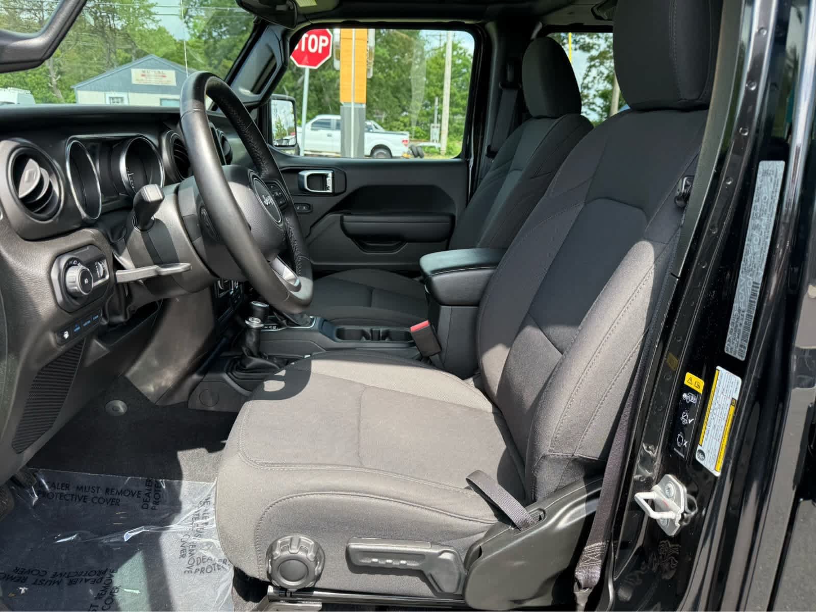 Used 2023 Jeep Wrangler Unlimited w/ Cold Weather Group AWD/4WD image 12