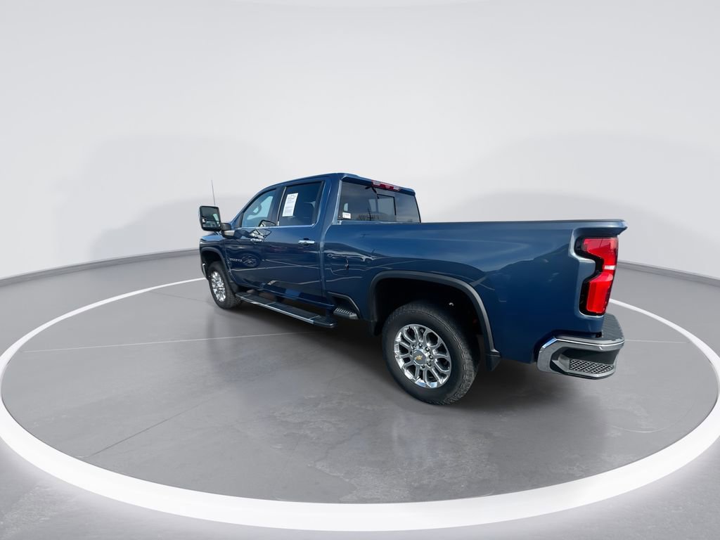 Used 2025 Chevrolet Silverado 2500 LTZ w/ LTZ Premium Package image 6