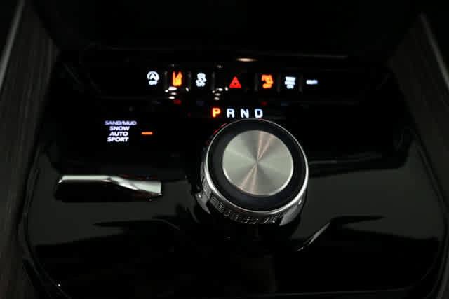 Used 2024 Jeep Wagoneer L Series II w/ Flexible Seating Group image 31