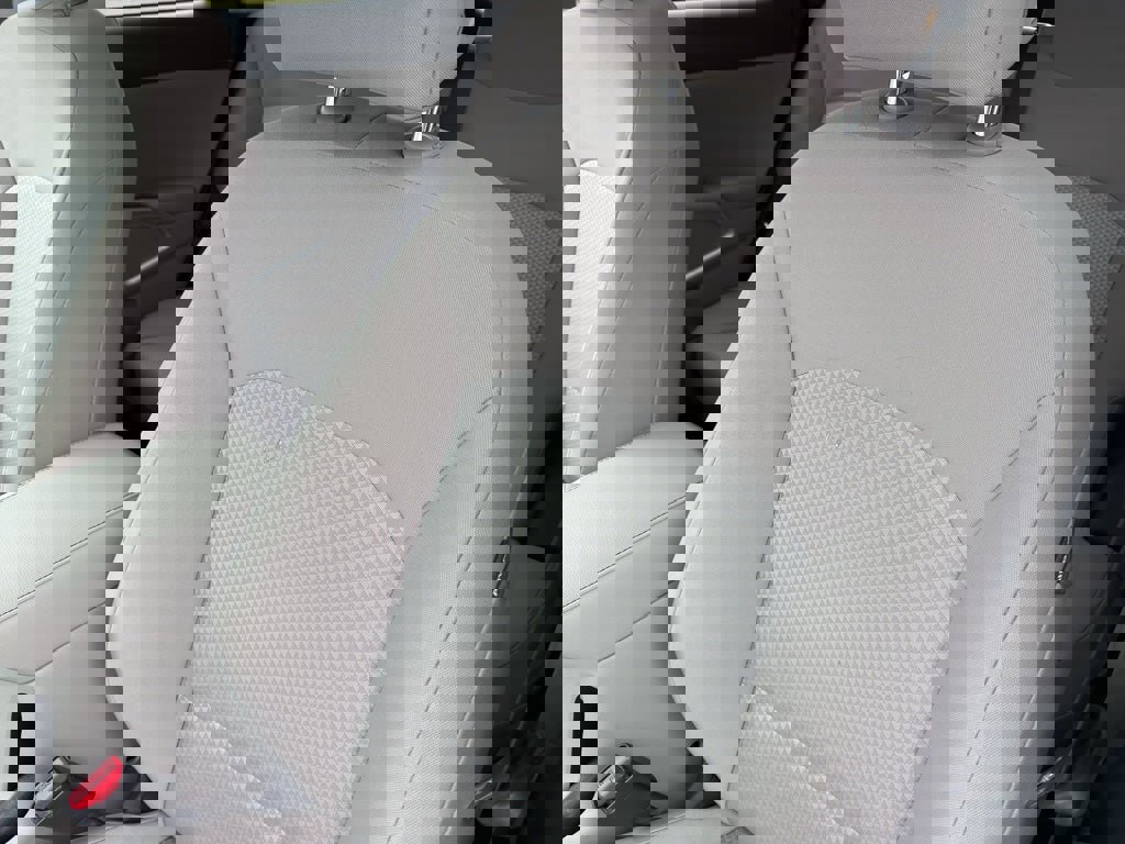 Used 2022 Kia Soul LX image 13