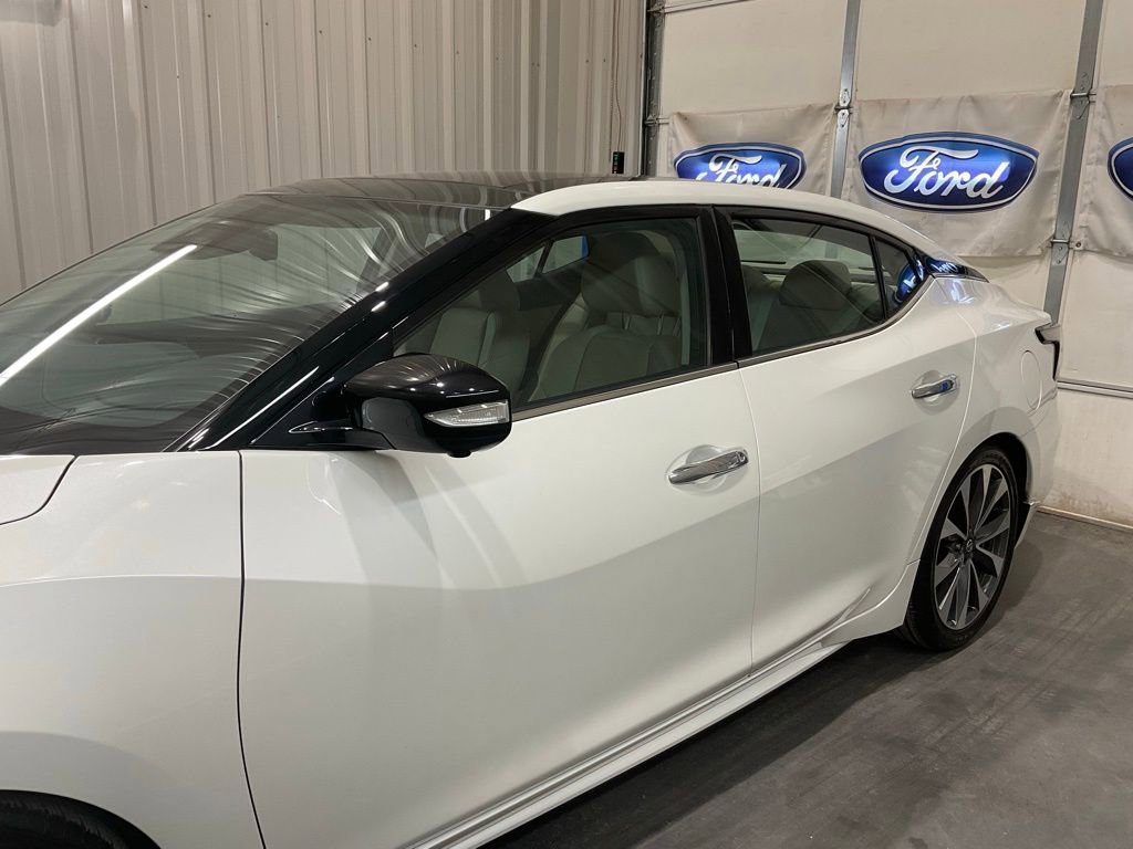 Used 2023 Nissan Maxima Platinum w/ Sport Mat Group image 5
