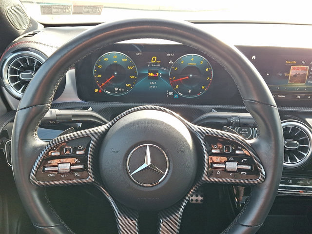 Used 2023 Mercedes-Benz CLA 250 4MATIC image 19