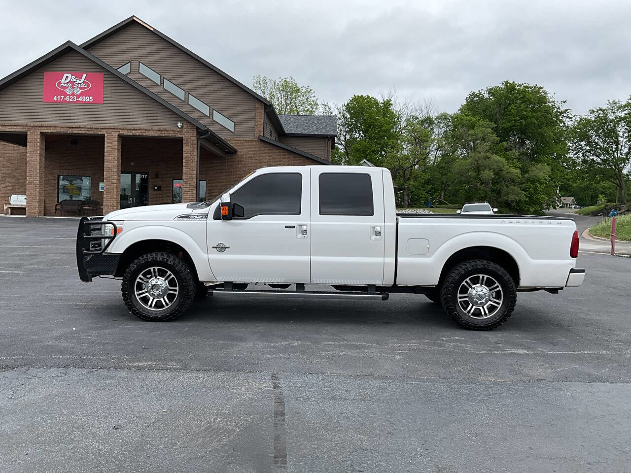 Used 2015 Ford F250 Platinum AWD/4WD image 2