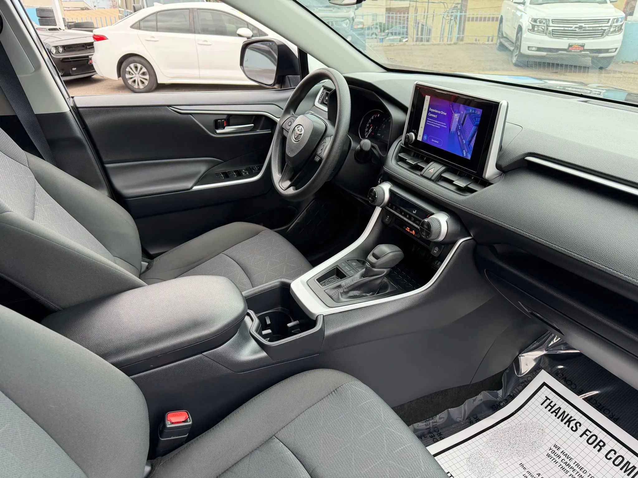 Used 2025 Toyota RAV4 XLE image 19