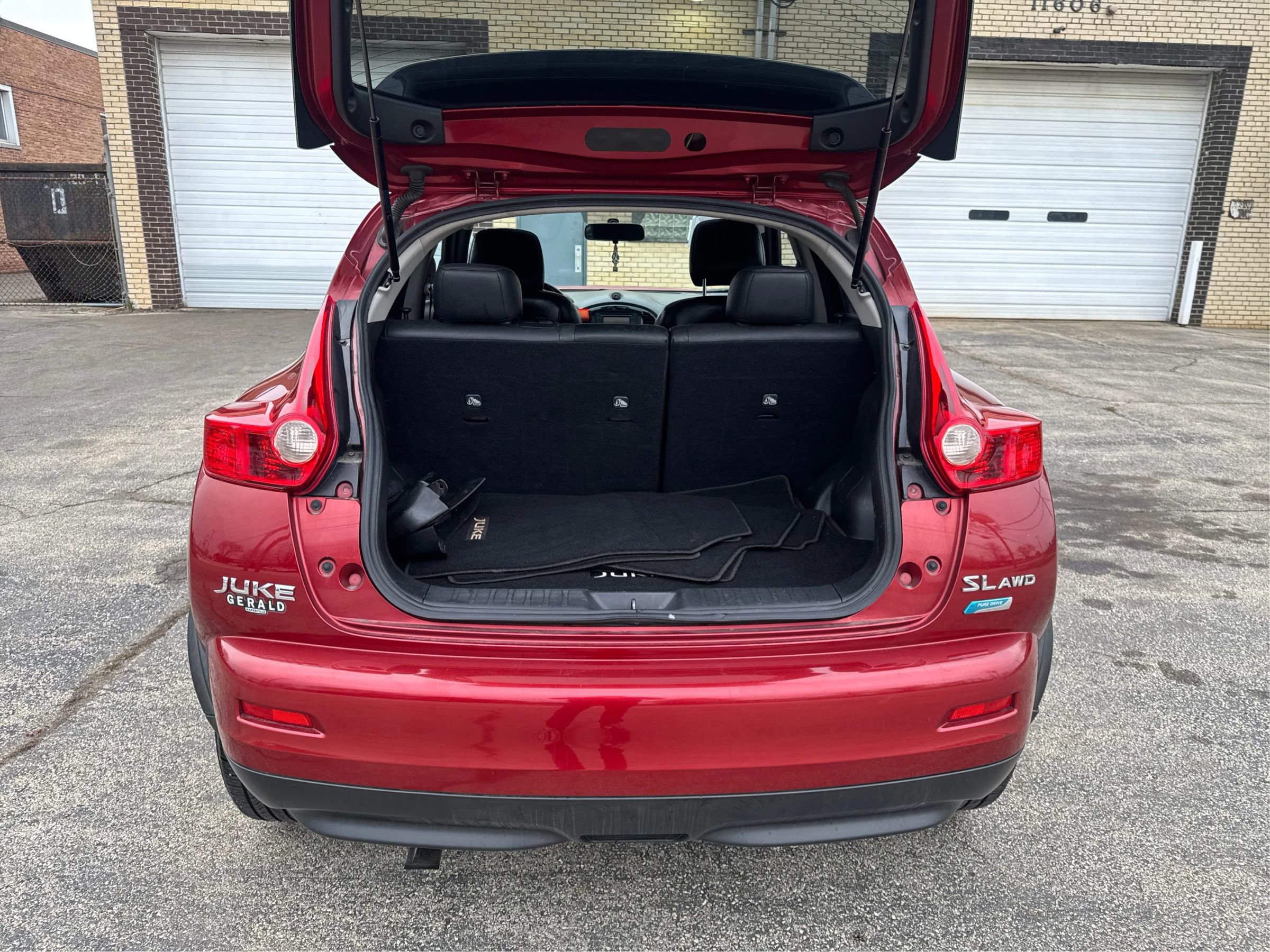 Used 2013 Nissan Juke SL w/ Midnight Edition image 15