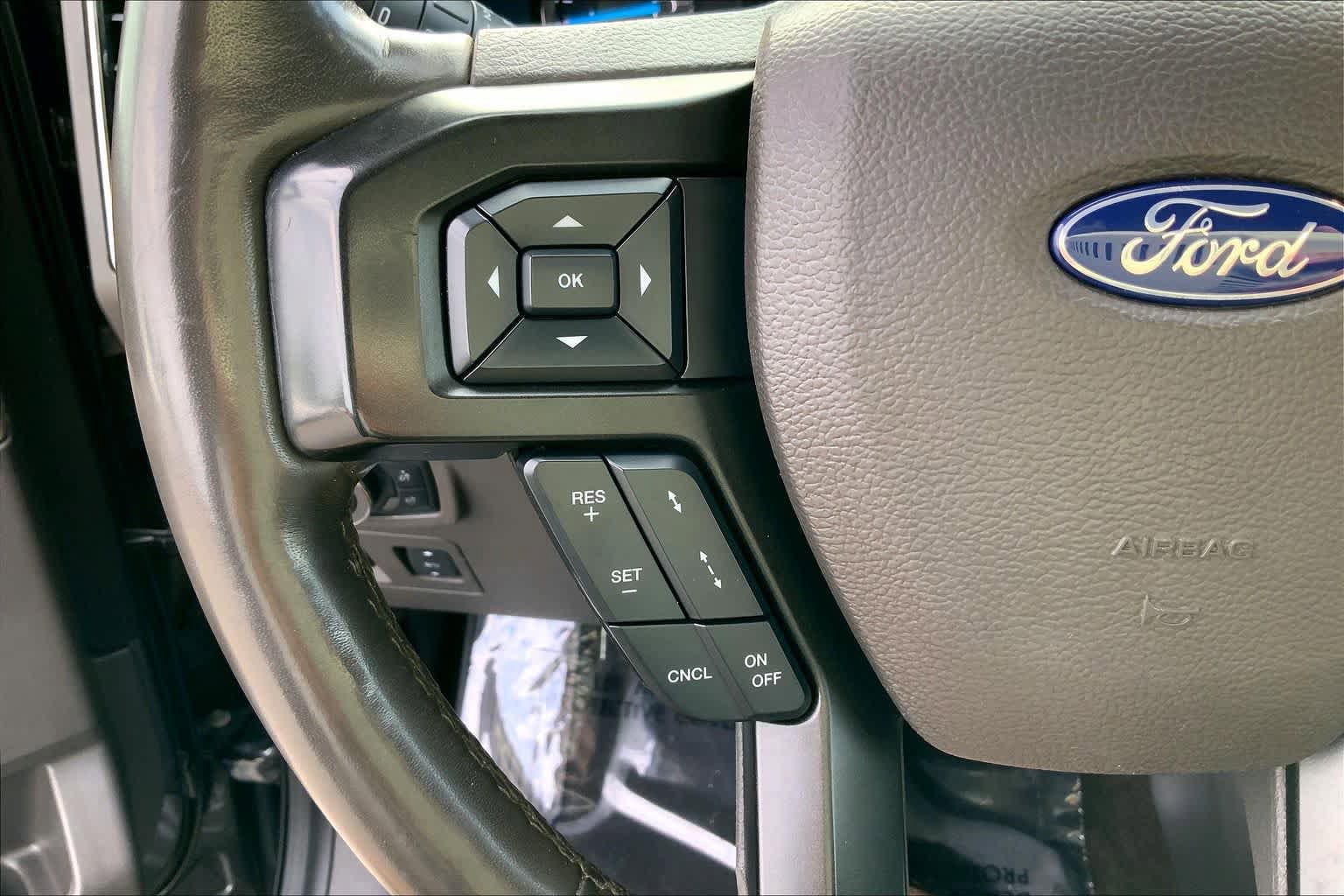 Used 2020 Ford Expedition Limited w/ Equipment Group 302A AWD/4WD image 23