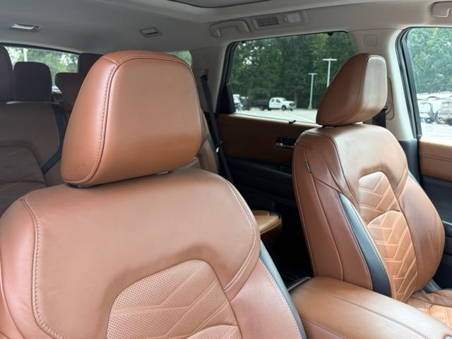 Certified 2022 Nissan Pathfinder Platinum w/ Cargo Package AWD/4WD image 32