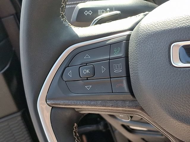 Used 2023 Jeep Grand Cherokee L Limited AWD/4WD image 21