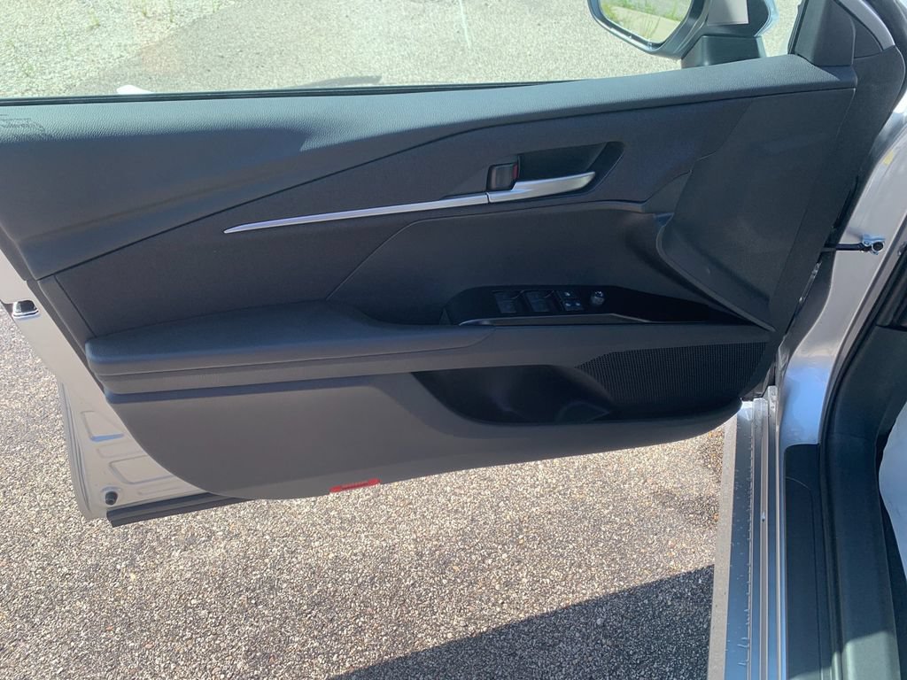 New 2026 Toyota Camry LE w/ Convenience Package FWD image 11