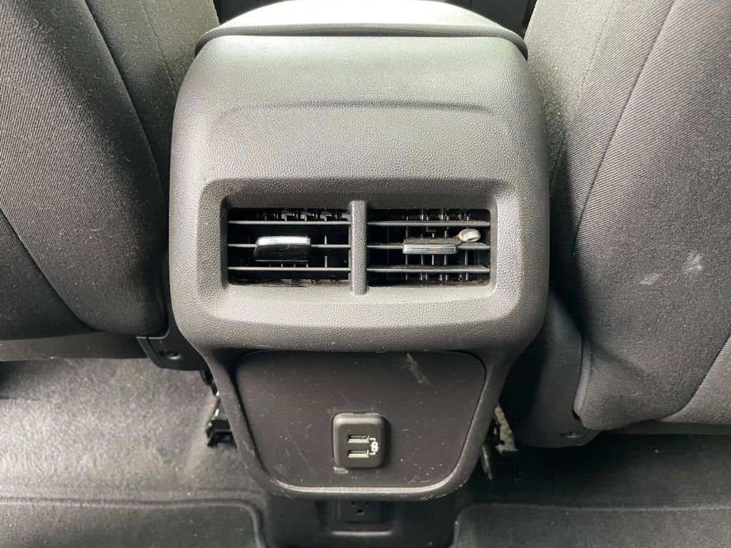 Used 2023 Chevrolet Equinox LT image 28