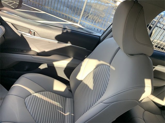 Used 2021 Toyota Camry SE image 29