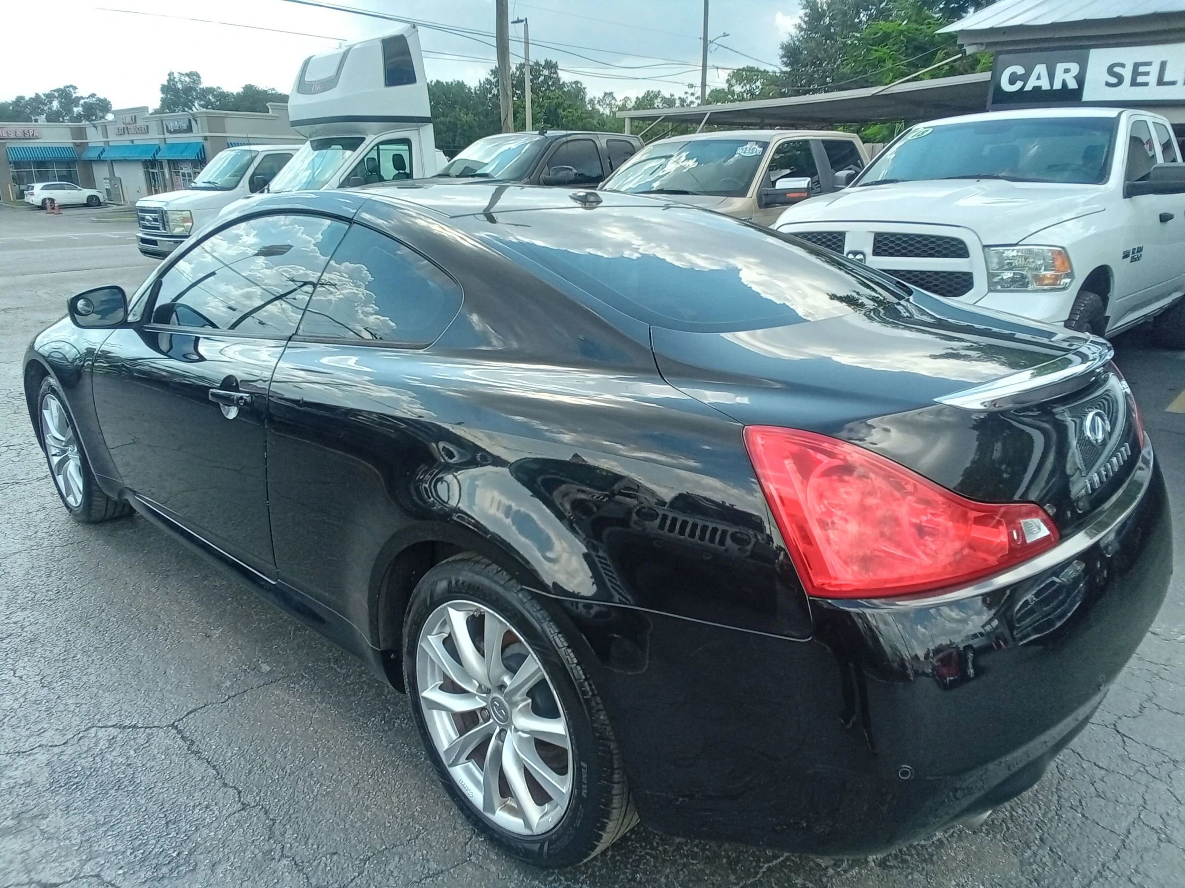 Used 2013 INFINITI G37 x Coupe w/ Premium Pkg image 7