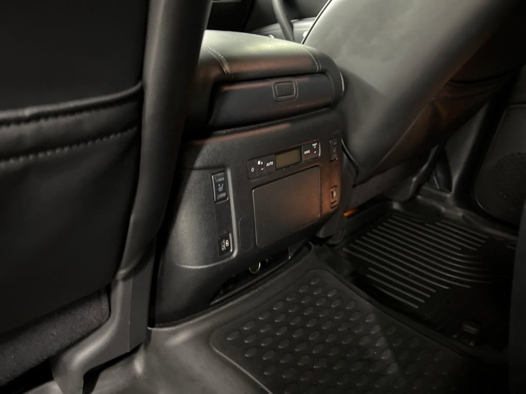 Used 2024 INFINITI QX80 Sensory AWD/4WD image 15