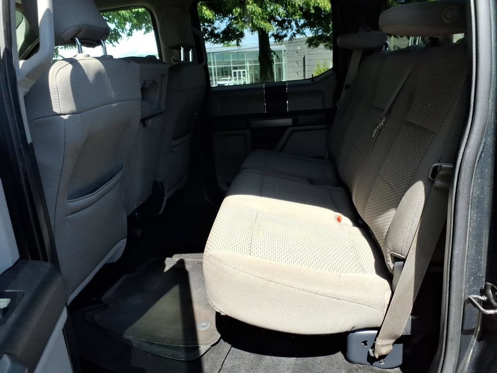 Used 2015 Ford F150 XLT AWD/4WD image 8
