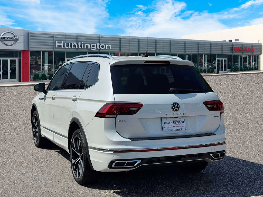 Used 2023 Volkswagen Tiguan SEL R-Line AWD/4WD image 7
