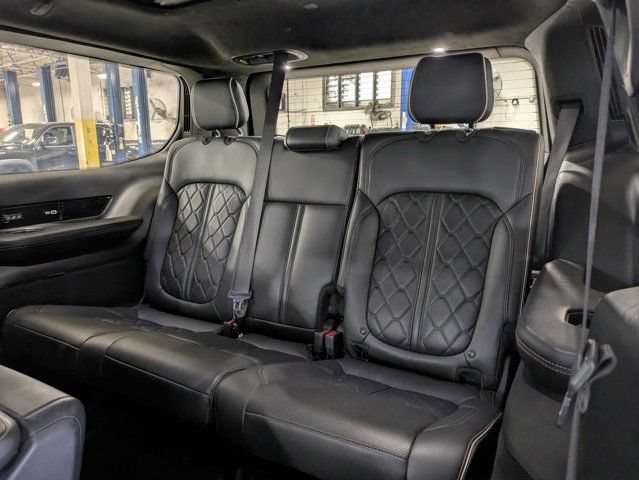 Used 2022 Jeep Grand Wagoneer Series III w/ Rear Seat Video Group 1 AWD/4WD image 14