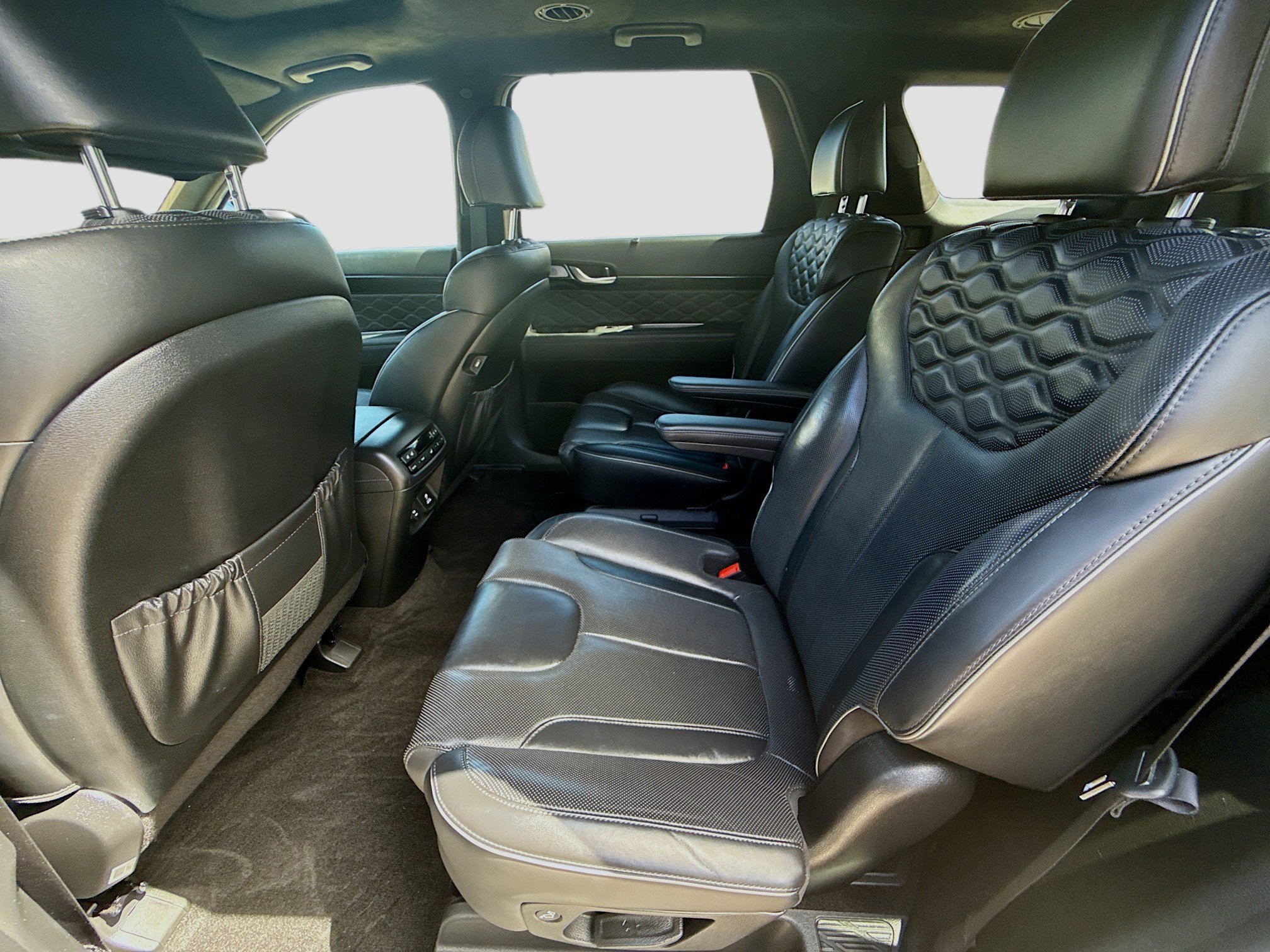 Used 2022 Hyundai Palisade Calligraphy image 22