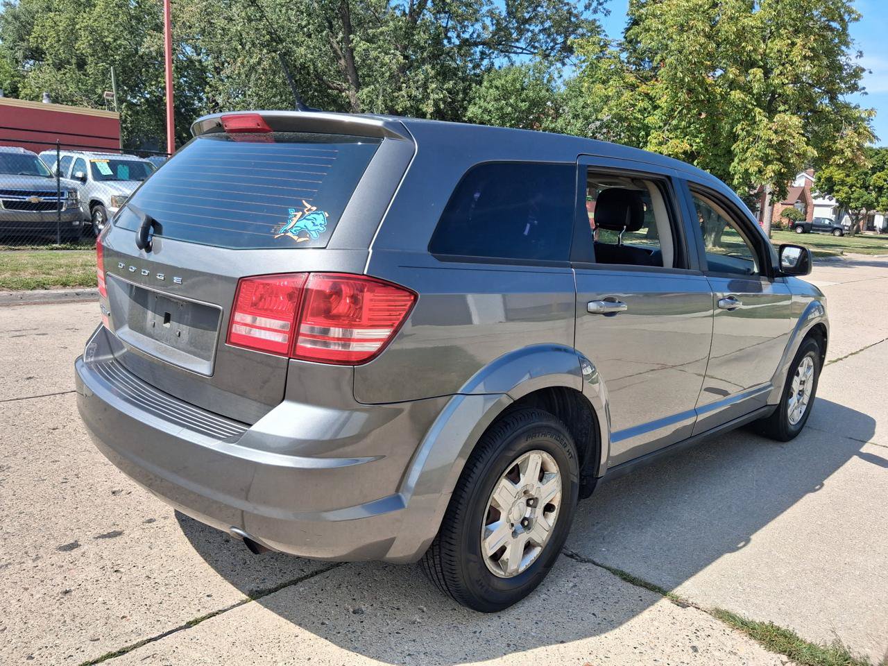 Used 2012 Dodge Journey American Value Package w/ Flexible Seating Group FWD image 4