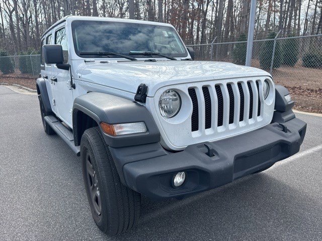 Used 2023 Jeep Wrangler Sport image 3