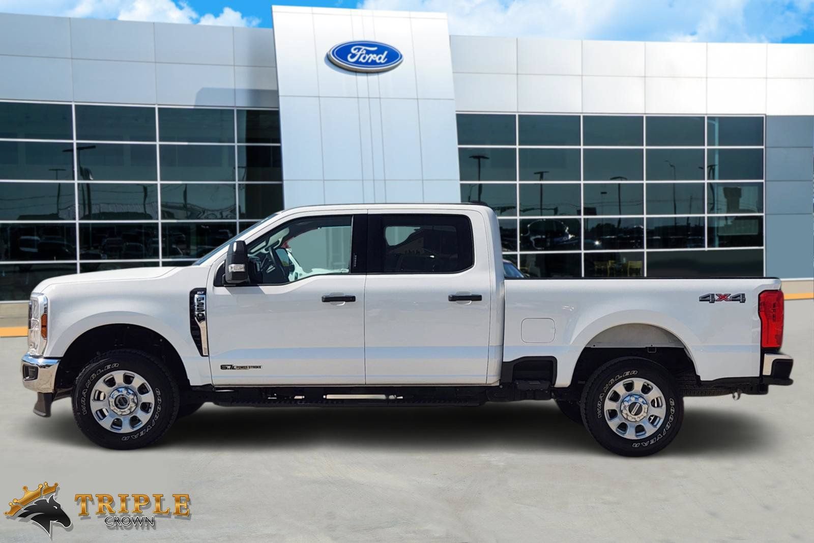 Certified 2024 Ford F250 XLT AWD/4WD image 3