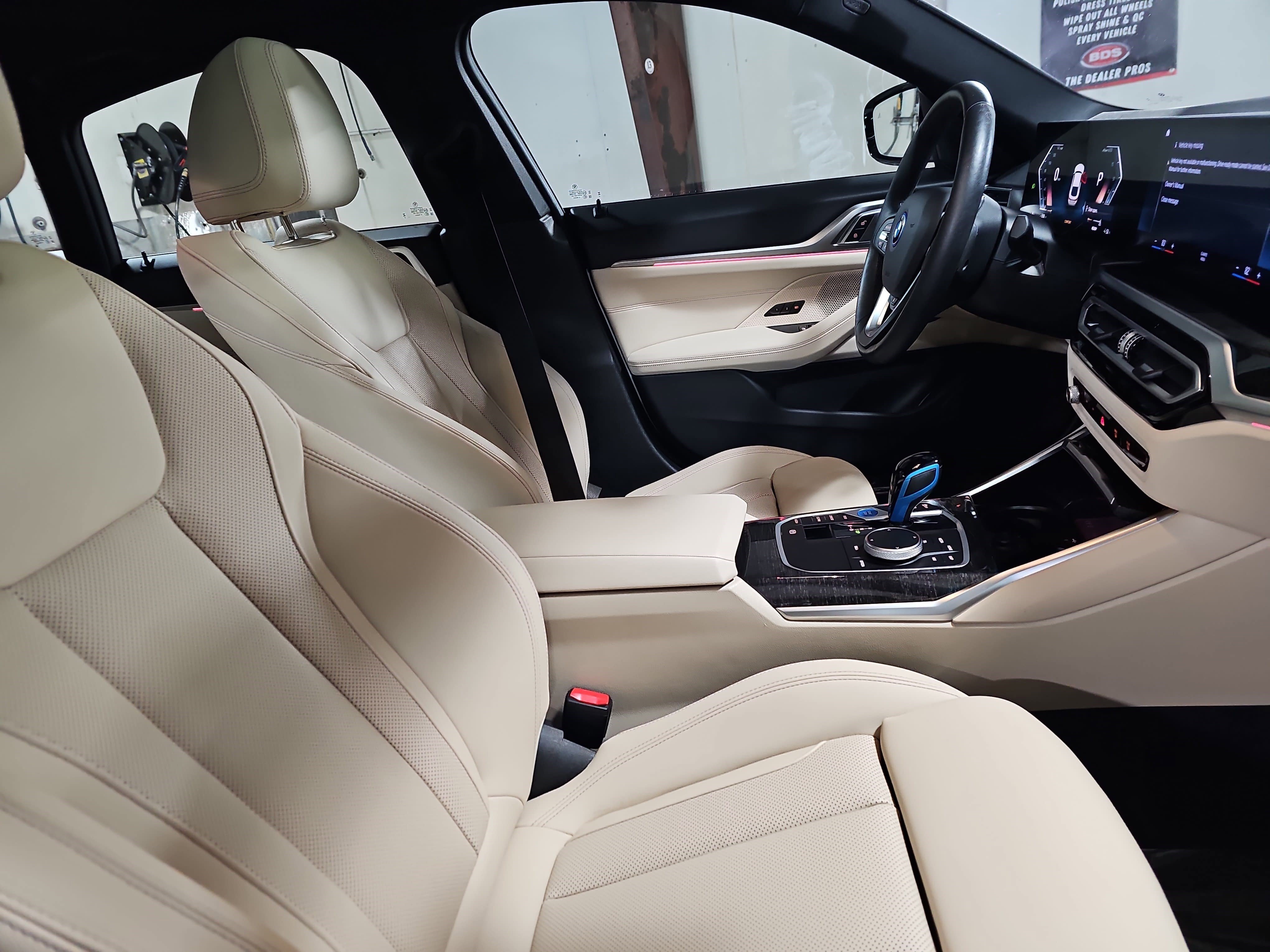 Used 2023 BMW i4 eDrive35 w/ Premium Package image 10