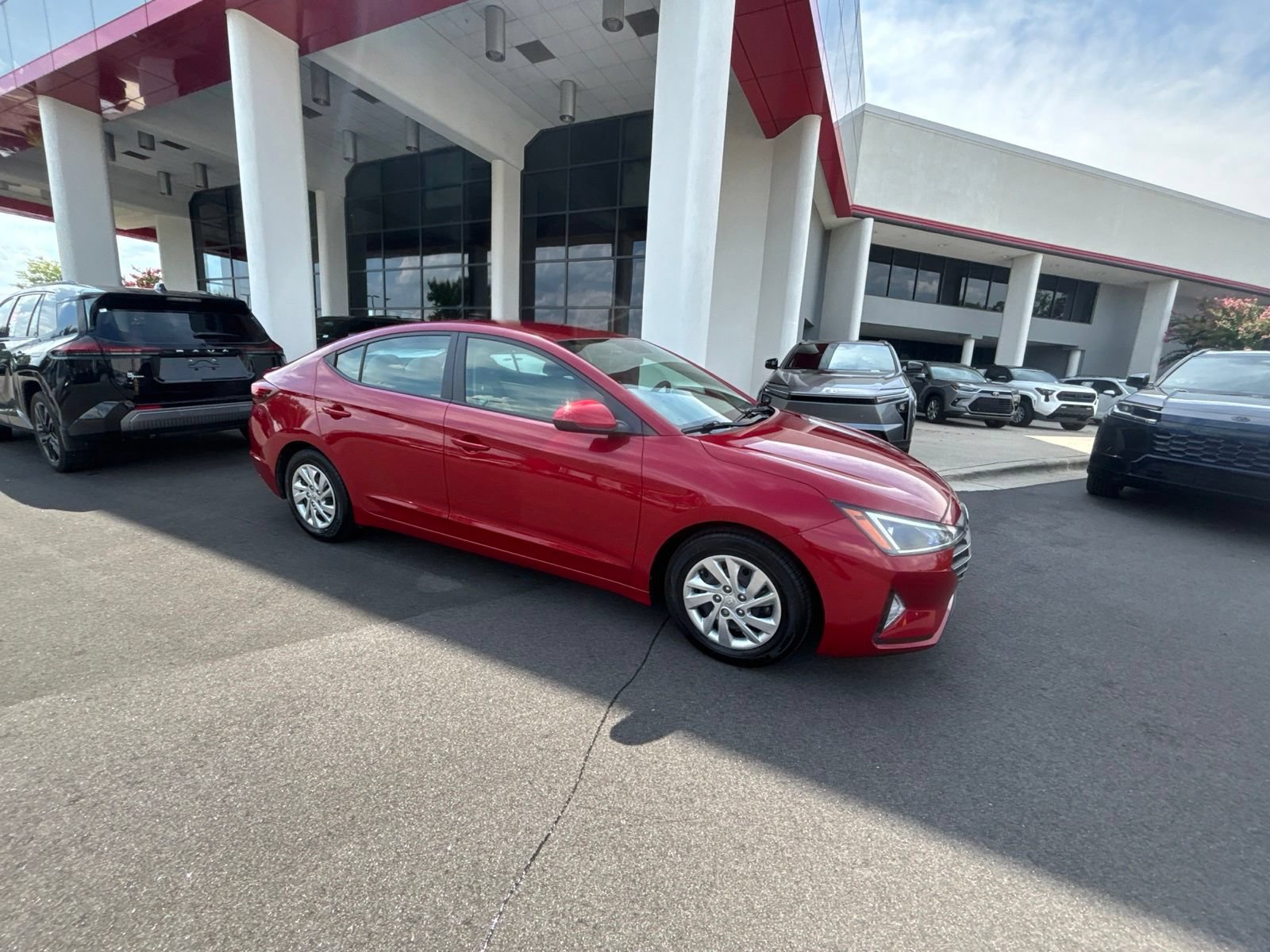 Used 2019 Hyundai Elantra SE FWD image 10