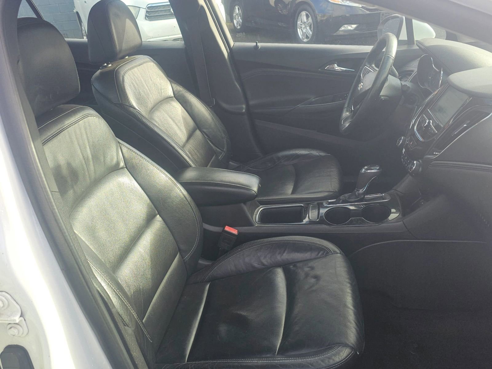 Used 2017 Chevrolet Cruze Premier image 13