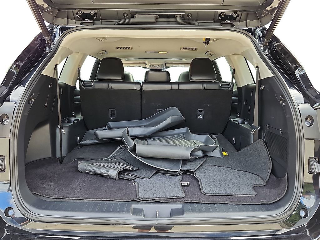 Used 2023 Toyota Highlander XLE image 28