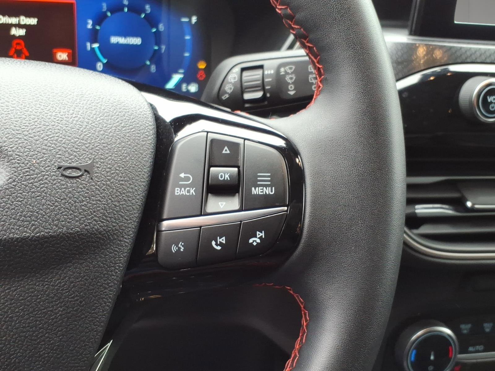 Used 2022 Ford Escape SEL w/ SEL Stealth AWD Package image 14