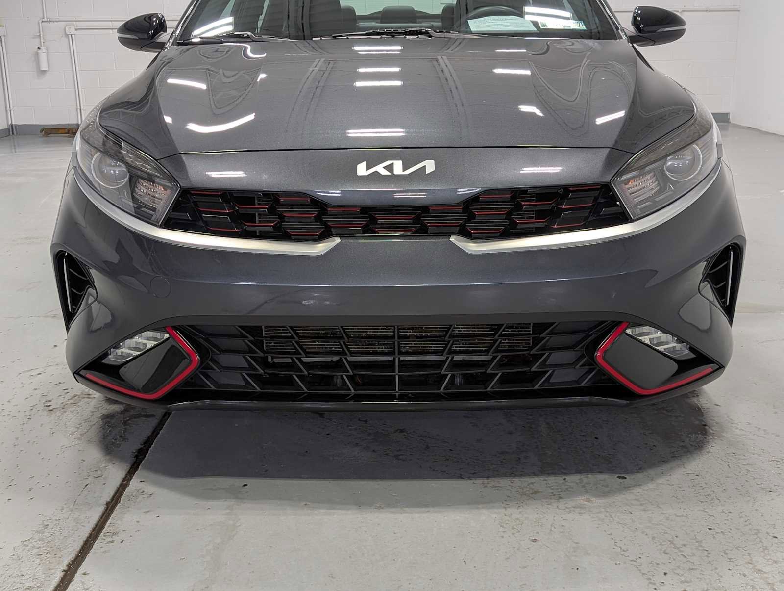 Certified 2023 Kia Forte GT-Line image 2