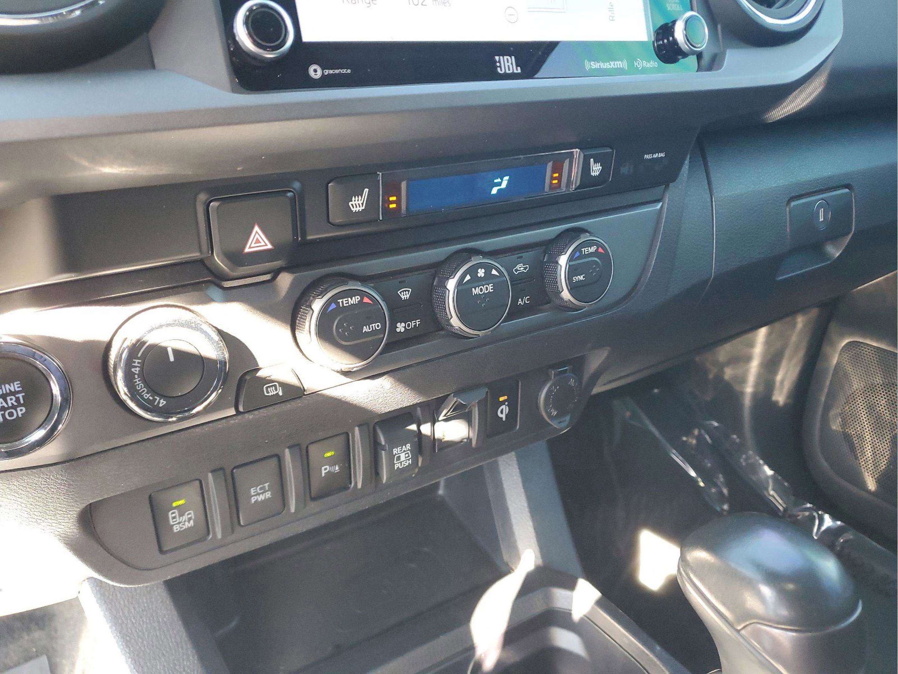 Used 2022 Toyota Tacoma TRD Sport image 14