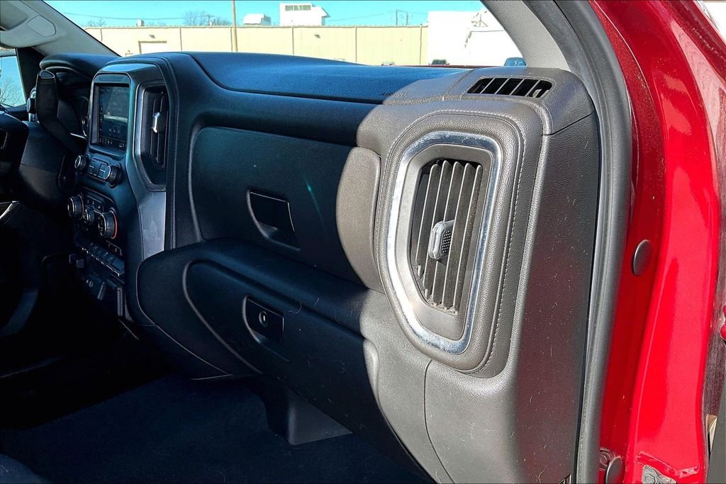 Used 2019 Chevrolet Silverado 1500 LT w/ Texas Edition image 19