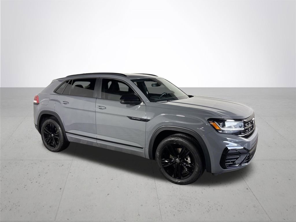 Used 2023 Volkswagen Atlas Cross Sport SEL R-Line image 4